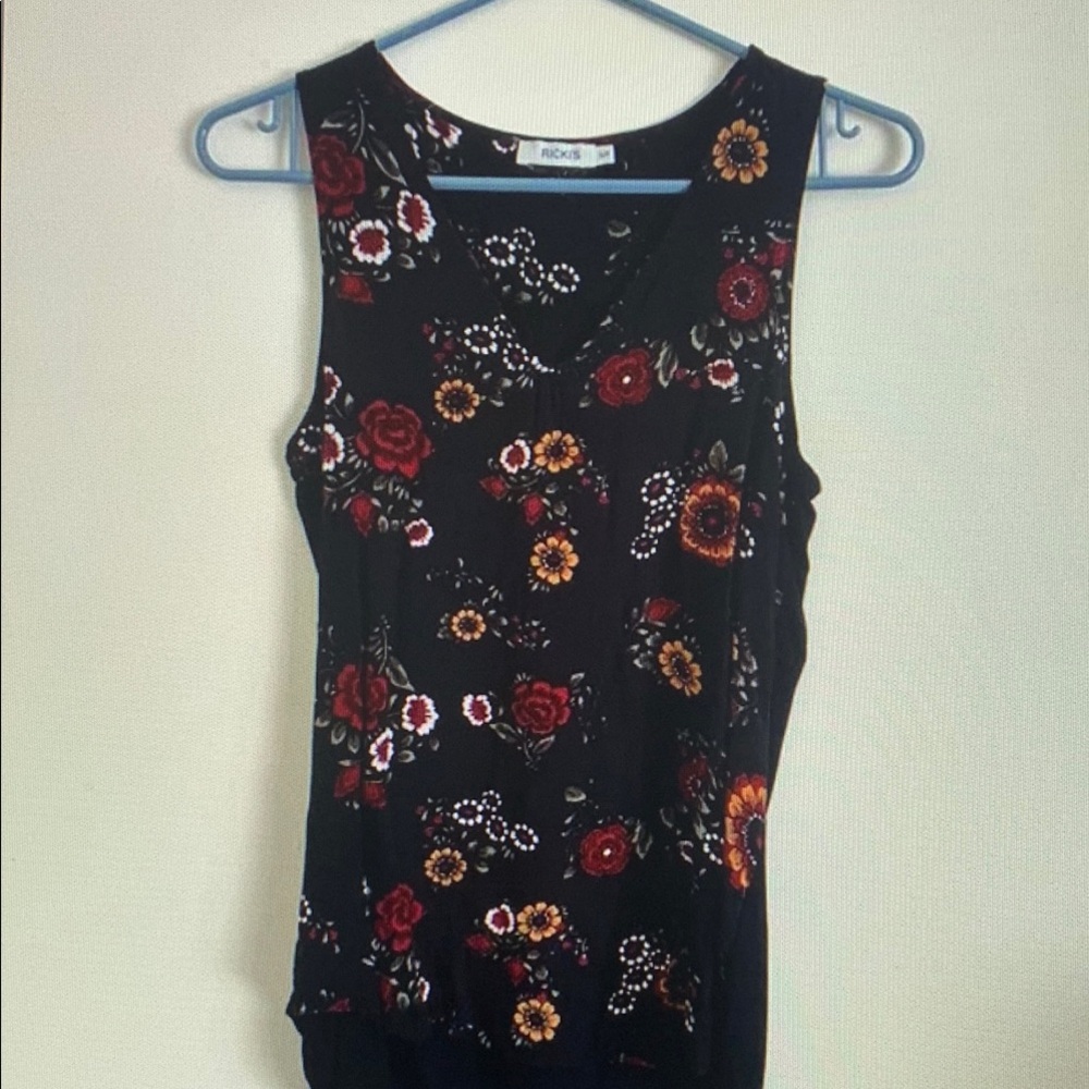 Floral Sleeveless Top - Black and Red